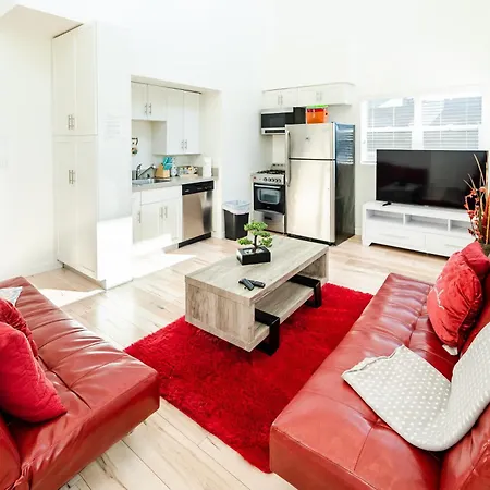 Modern Three Bedroom Loft With 3 Levels Sleep 10 Ppl In Hollywood